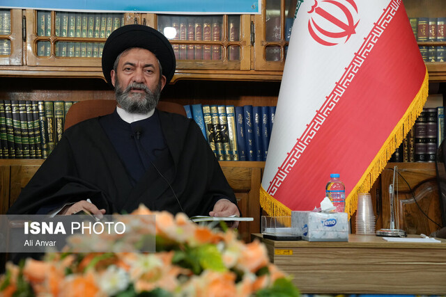 امام جمعه اردبیل: تلاش مسئولین در حل مشکلات معیشتی باید دوچندان باشد