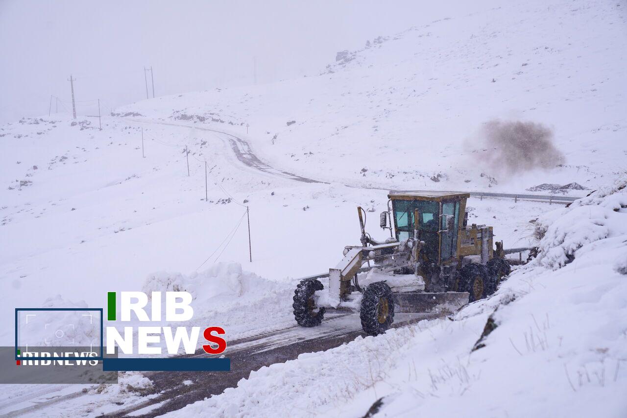 برف‌روبی بیش از ۱۰ هزار و ۵۰۰ کیلومتر باند در استان اردبیل