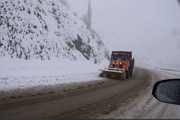جاده‌های استان اردبیل سفیدپوش شد/تمام محورهای مواصلاتی استان اردبیل باز است