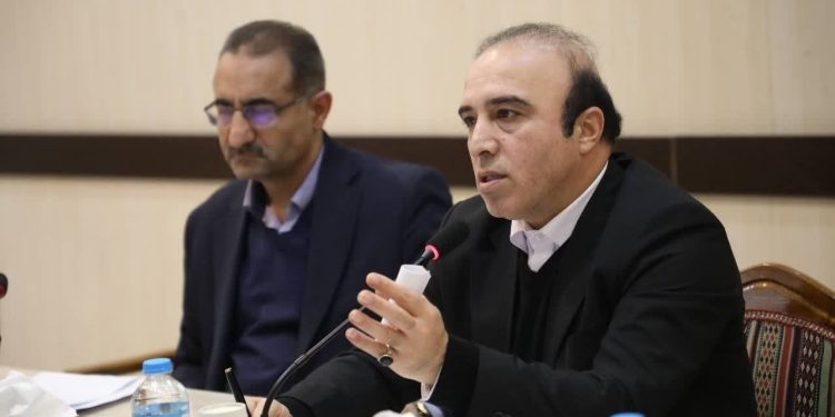 بانک‌های اردبیل تأمین منابع مالی تولید را در اولویت قرار دهند