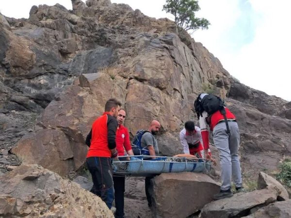 امدادرسانی به ۲۴ کوهنورد گرفتار در سبلان