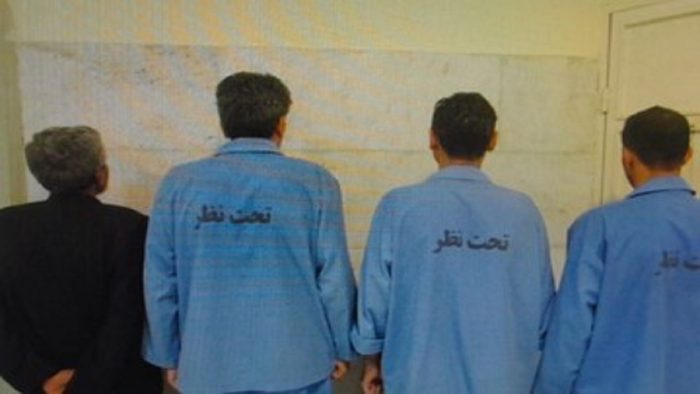 شناسایی و دستگیری باند ۵ نفره قاچاق مواد مخدر در اردبیل شناسایی و دستگیری باند ۵ نفره قاچاق مواد مخدر در اردبیل