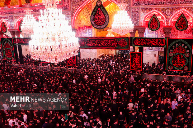 عزاداری اردبیلی ها در حرم مطهر حضرت ابوالفضل العباس (ع) عزاداری اردبیلی ها در حرم مطهر حضرت ابوالفضل العباس (ع)