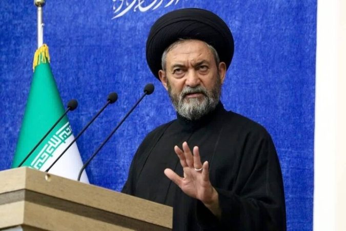 نباید کشور معطل مذاکره‌ای شود که خط قرمز ایران را تأمین نمی‌کند